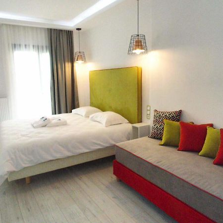 White Bottle Superior Apartments Thessaloniki Exterior photo